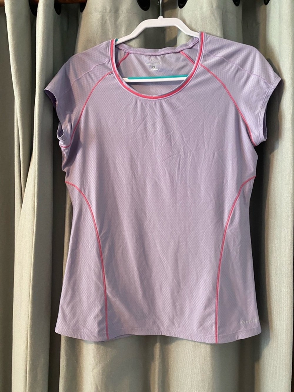 Moving Comfort Lavender Short Sleeve Performance Tee w/Pink Trim, Women’s Size L